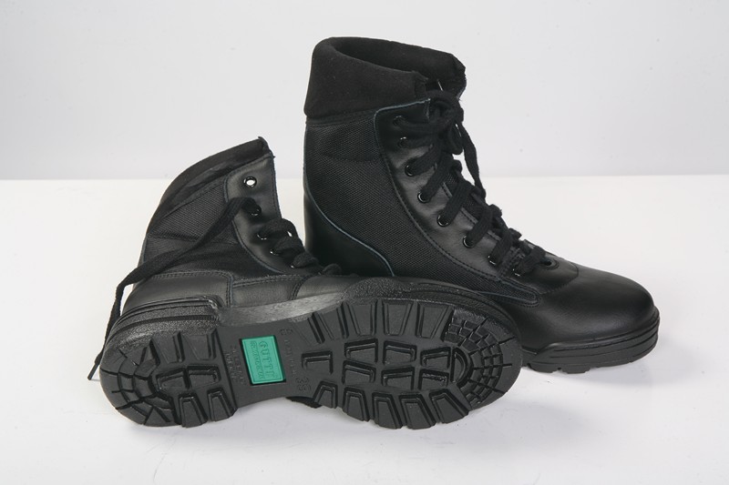 anfibi scarpe militari