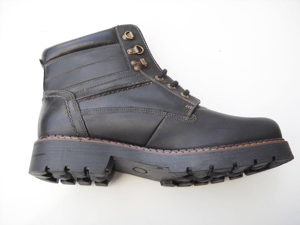 anfibi scarpe e scarpe