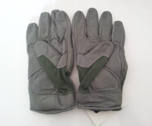 Guanto grigio verde antistrappo e nomex