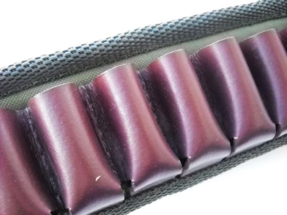 Cartucciera caccia proiettili pelle cordura 30 trenta celle fibbia sport