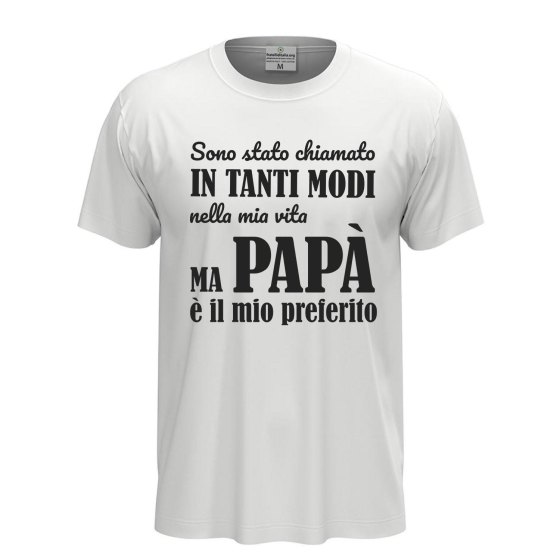 T-shirt classica stampa "Papa' è il migliore", idea regalo disponibile compleanno padre figlio