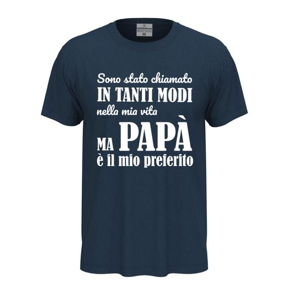 T-shirt classica stampa "Papa' è il migliore", idea regalo disponibile compleanno padre figlio