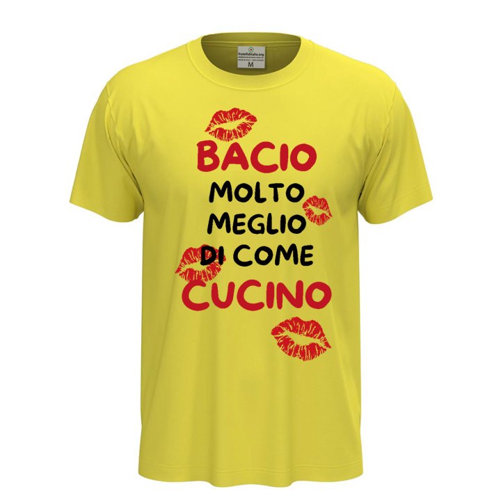 T-shirt maglia manica corta con stampa DTF "Bacio meglio di come cucino" per uomo donna chef cuoco San Valentino