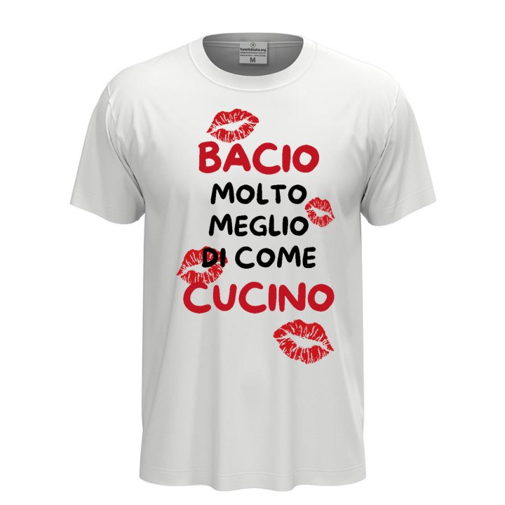 T-shirt maglia manica corta con stampa DTF "Bacio meglio di come cucino" per uomo donna chef cuoco San Valentino