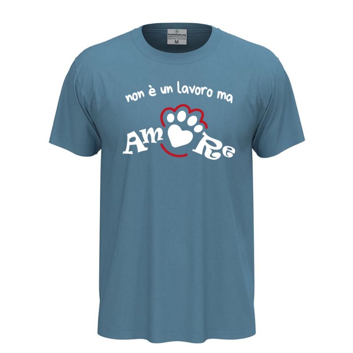 T-shirt classica a manica corta con stampa NON E' UN LAVORO MA AMORE toelettatori veterinari idea regalo