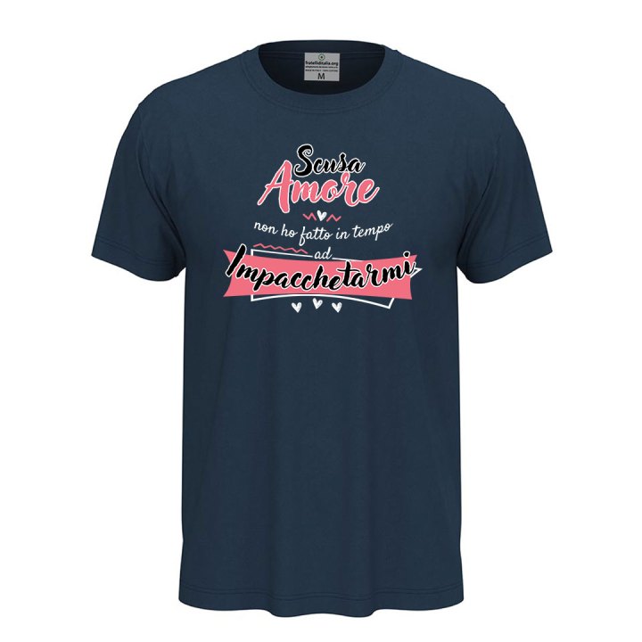 T-shirt classica unisex a manica corta con stampa "SCUSA AMORE" simpatica idea regalo per San Valentino.