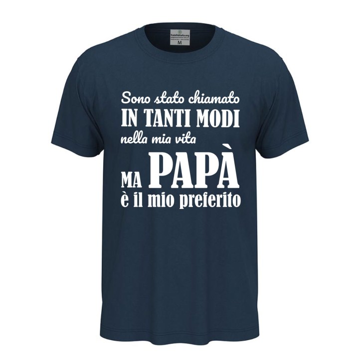 T-shirt classica stampa "Papa' è il migliore", idea regalo disponibile compleanno padre figlio
